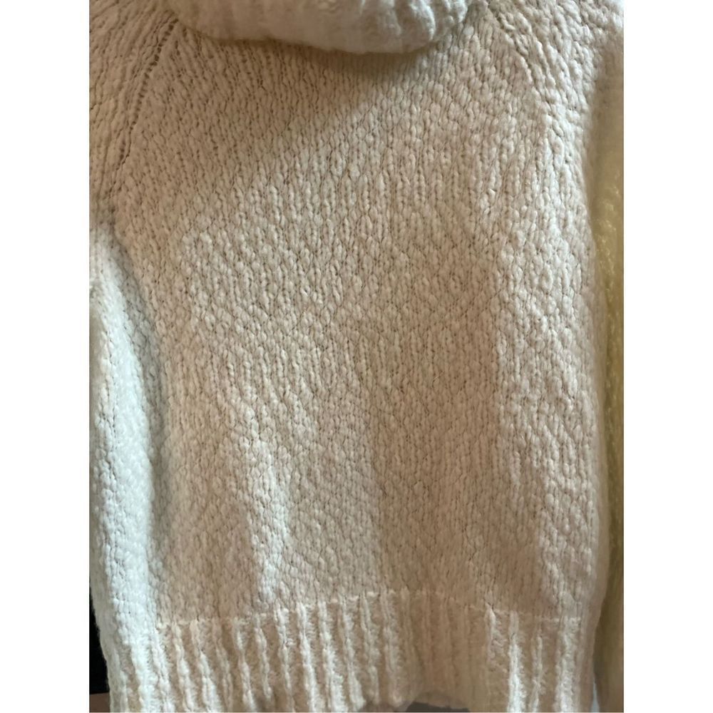 J. Crew Winter White Boucle Turtle Neck Sweater sz XS EUC